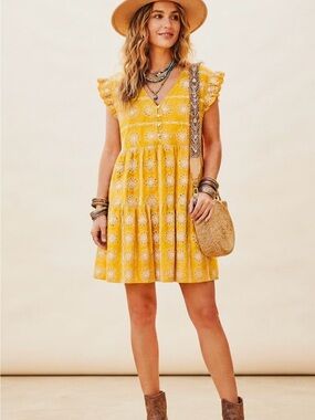 LOFT. Yellow Eyelet Tiered Ruffle Sleeve Dress. Size M (oversized)